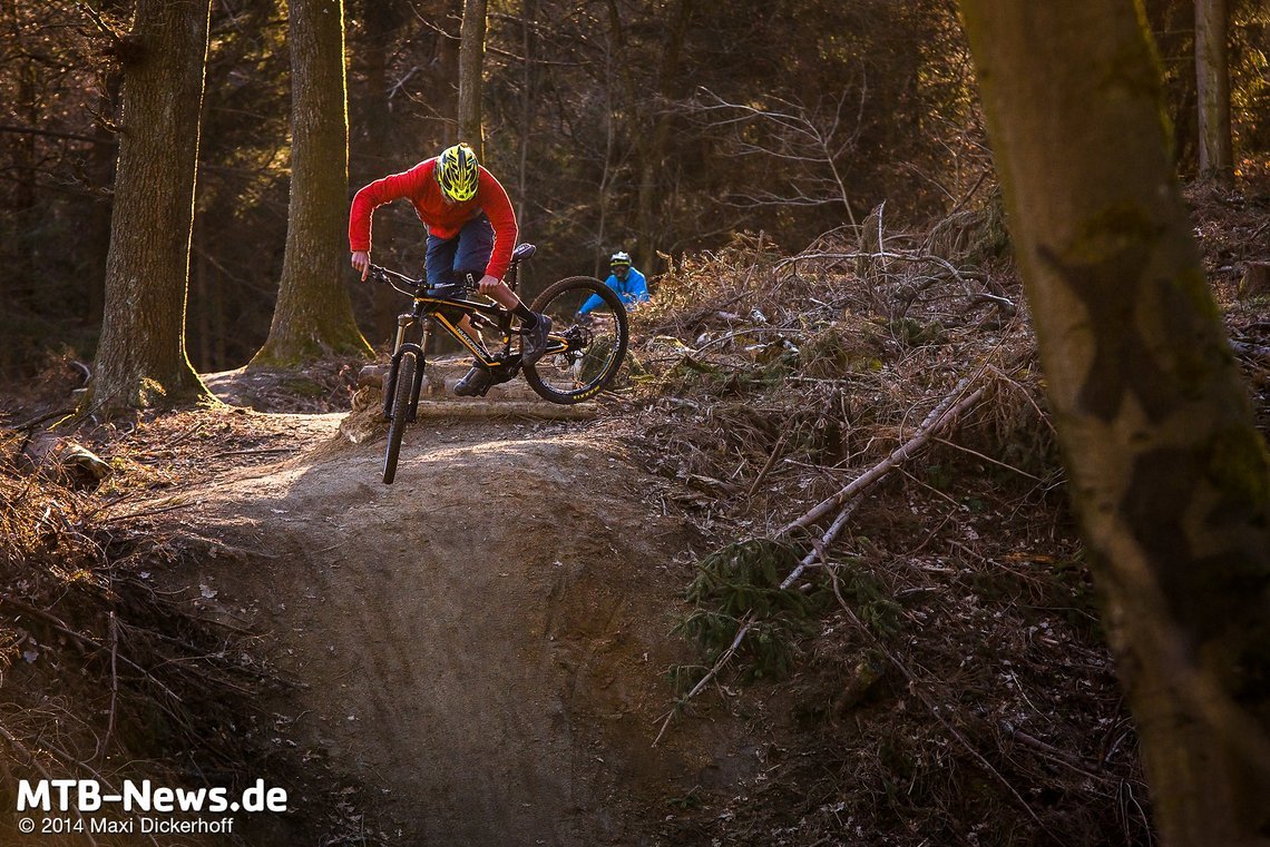 Gebaute Flowtrails sind eindeutig sein angestammtes Einsatzgebiet.