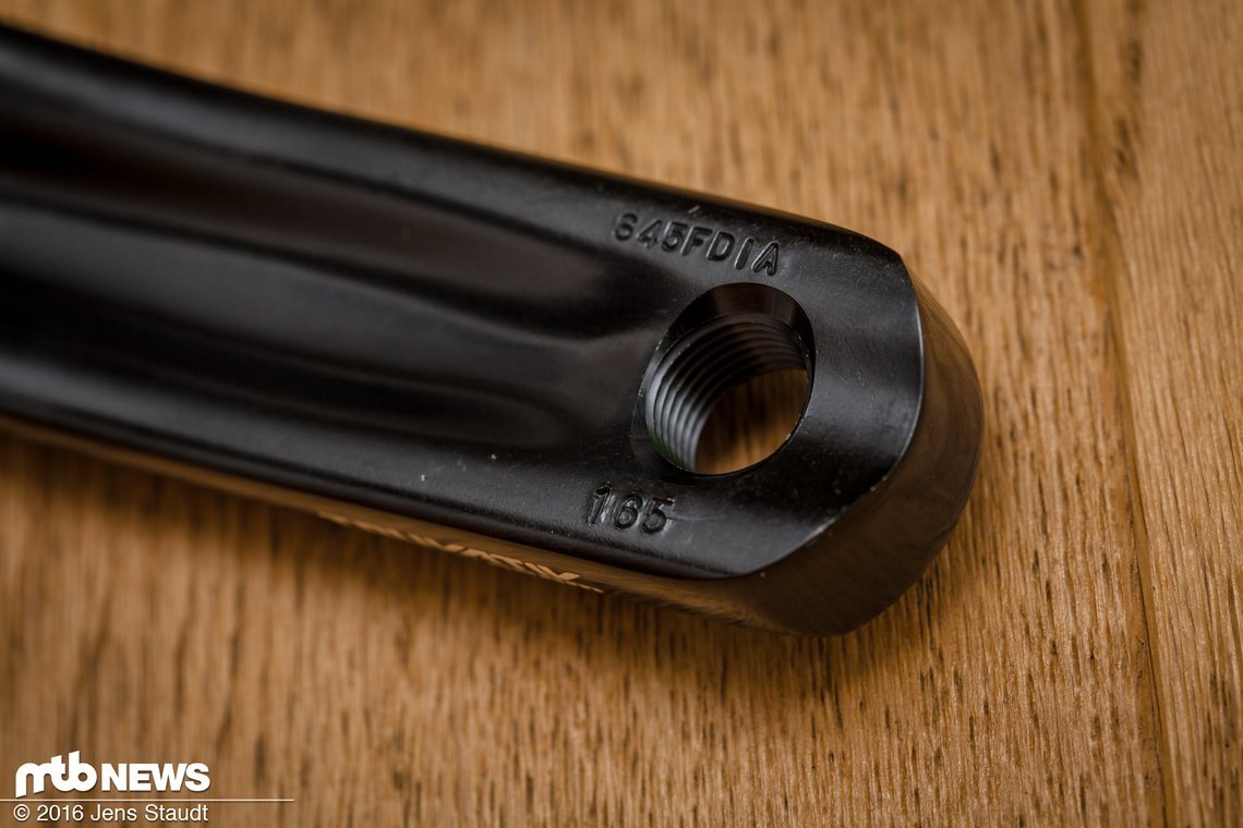 165 mm haben sich seit Jahren als Kurbellänge beim Downhill etabliert