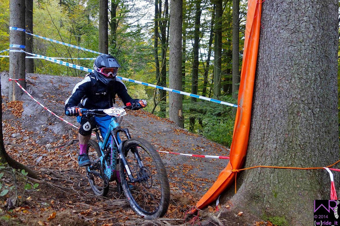 Hängendes Wurzelstück auf Stage 5