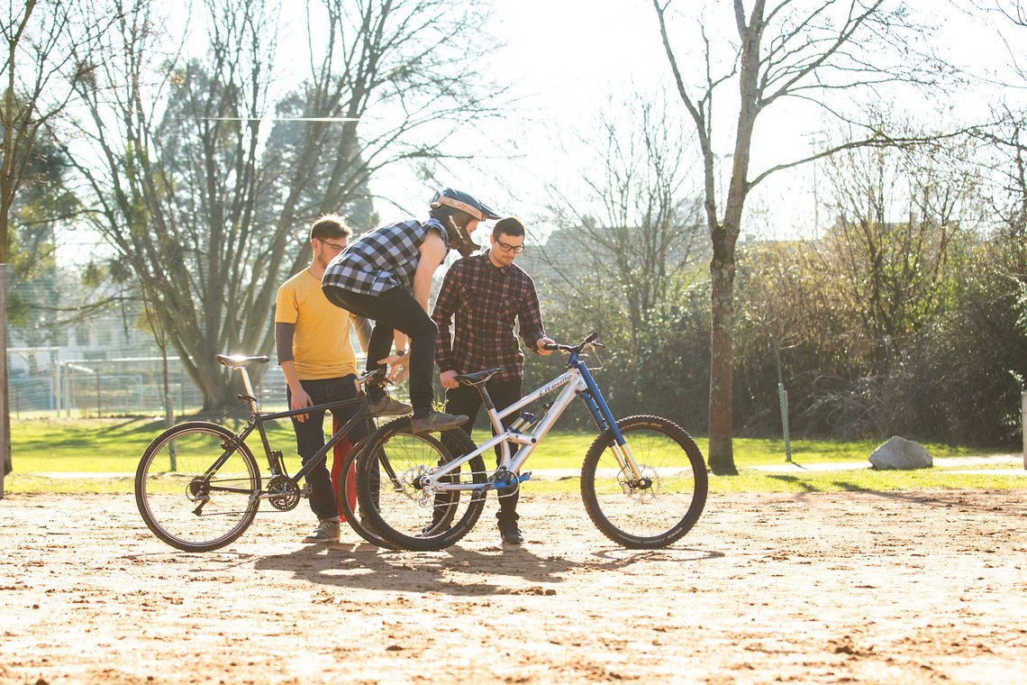 Eine alte Indianerweisheit besagt: Pfeift dein alter Gaul aus dem letzten Loch, springe schnell auf nen neuen hoch!
