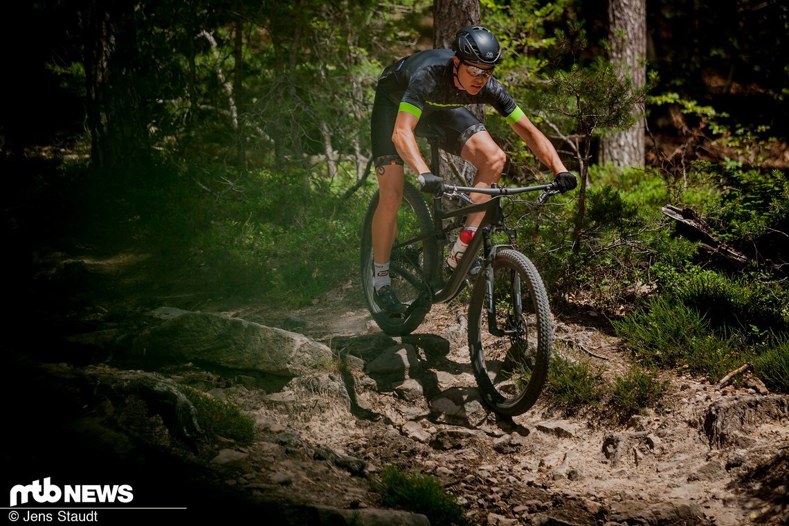 Hohe Geschwindigkeiten und viel Fahrspaß sind beim Specialized Epic garantiert