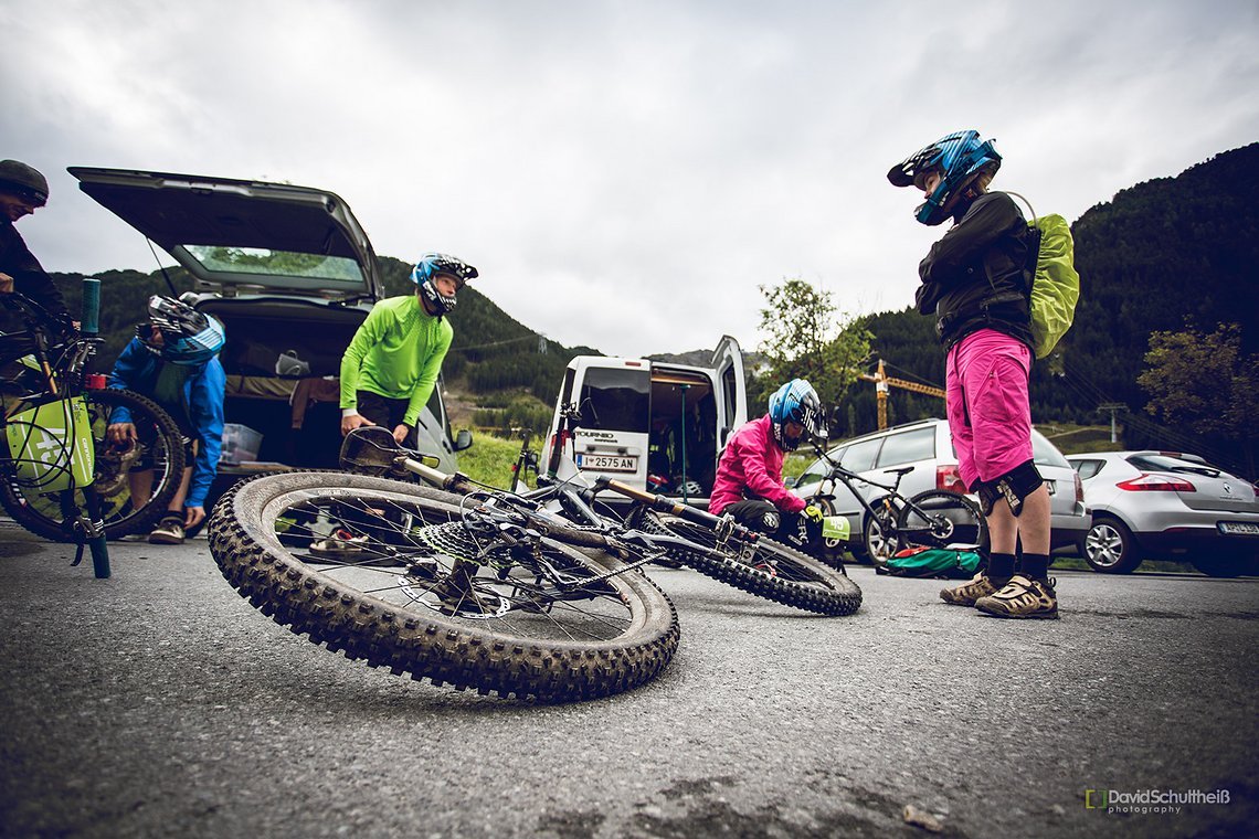 Riders ready….