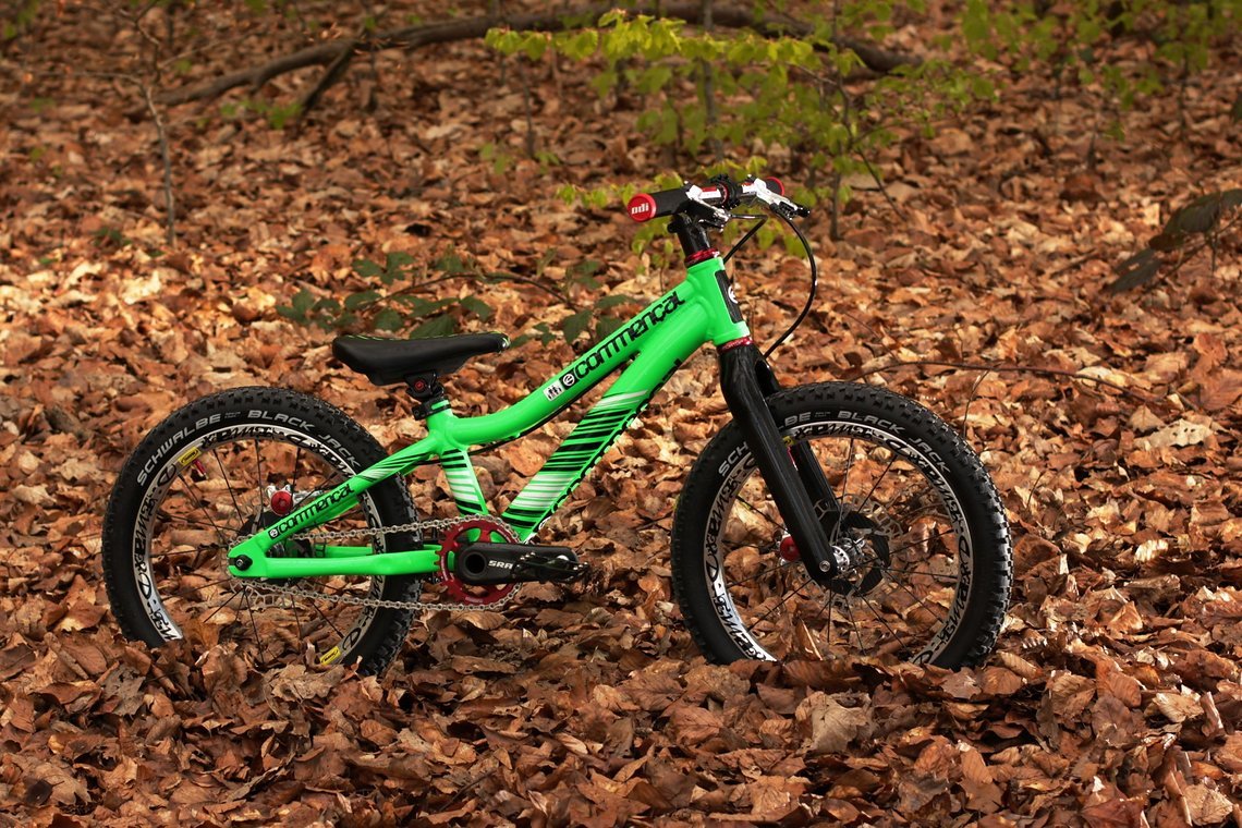 Das fertige Commencal Ramones 16