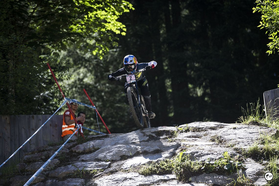 Myriam Nicole war wieder als einzige Frau auf einem 29"-Bike unterwegs