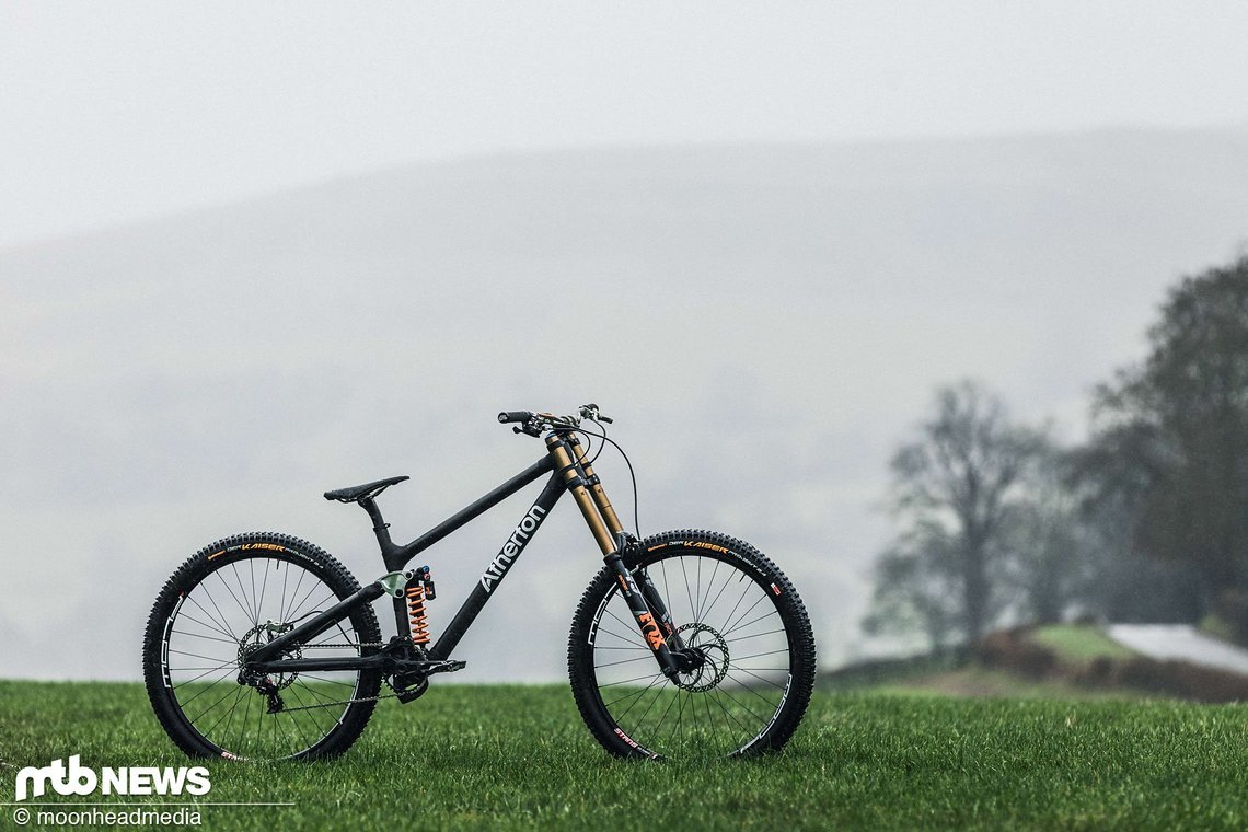 Der erste Prototyp des neuen Atherton Downhill-Bikes macht schon einiges her