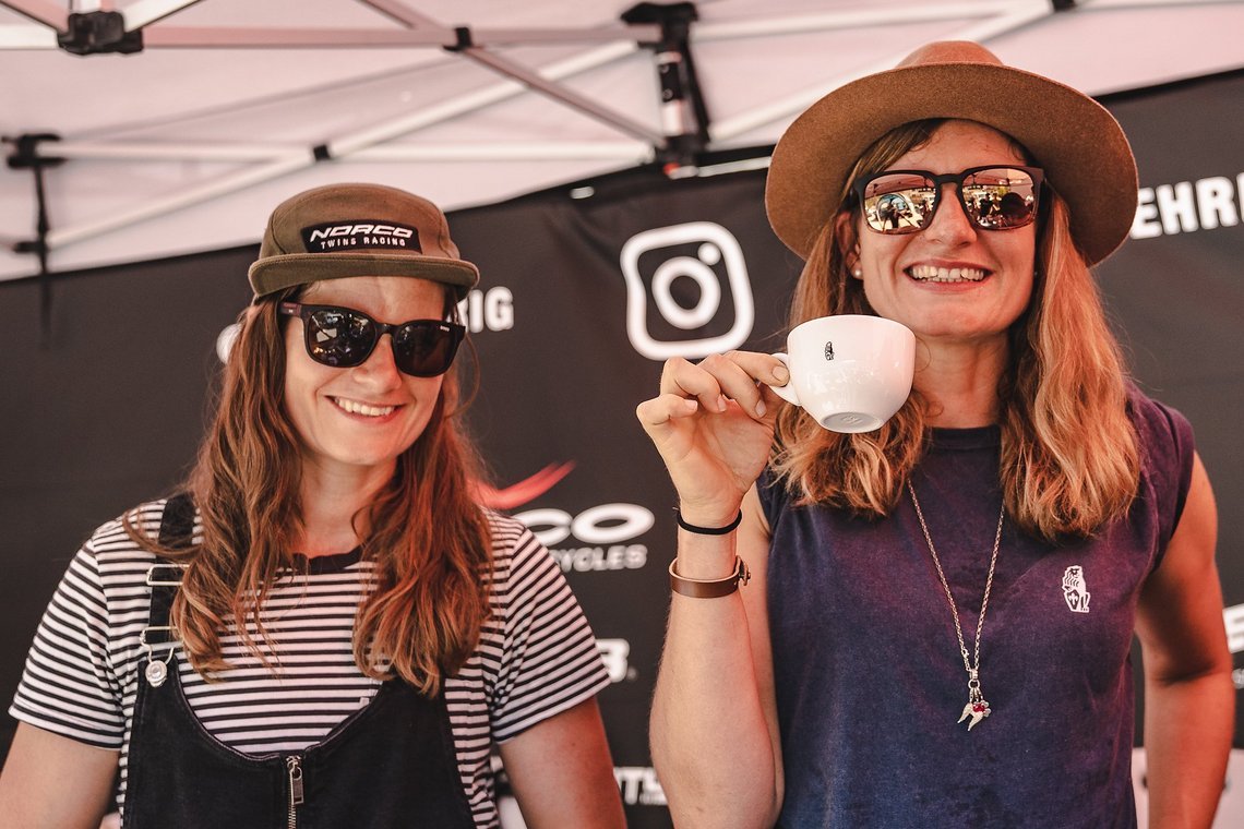 Einfach cool, einen lässigen Sponsor wie La Marzocco zu haben und dabei die Vorzüge mit unseren Freunden teilen zu können
