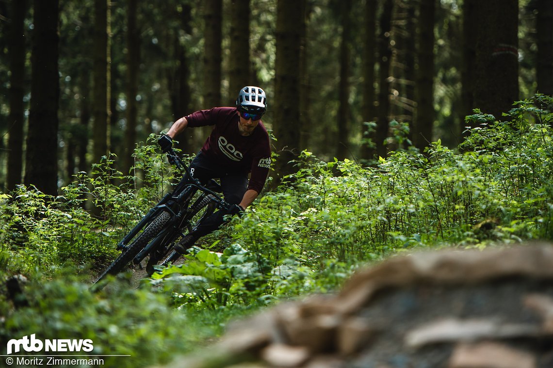 2648140-p4n9uj08c74y-rockshox my 23 action 4527-original
