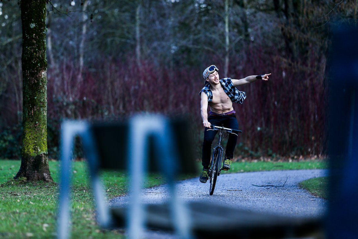 They see me rollin', they greetin'