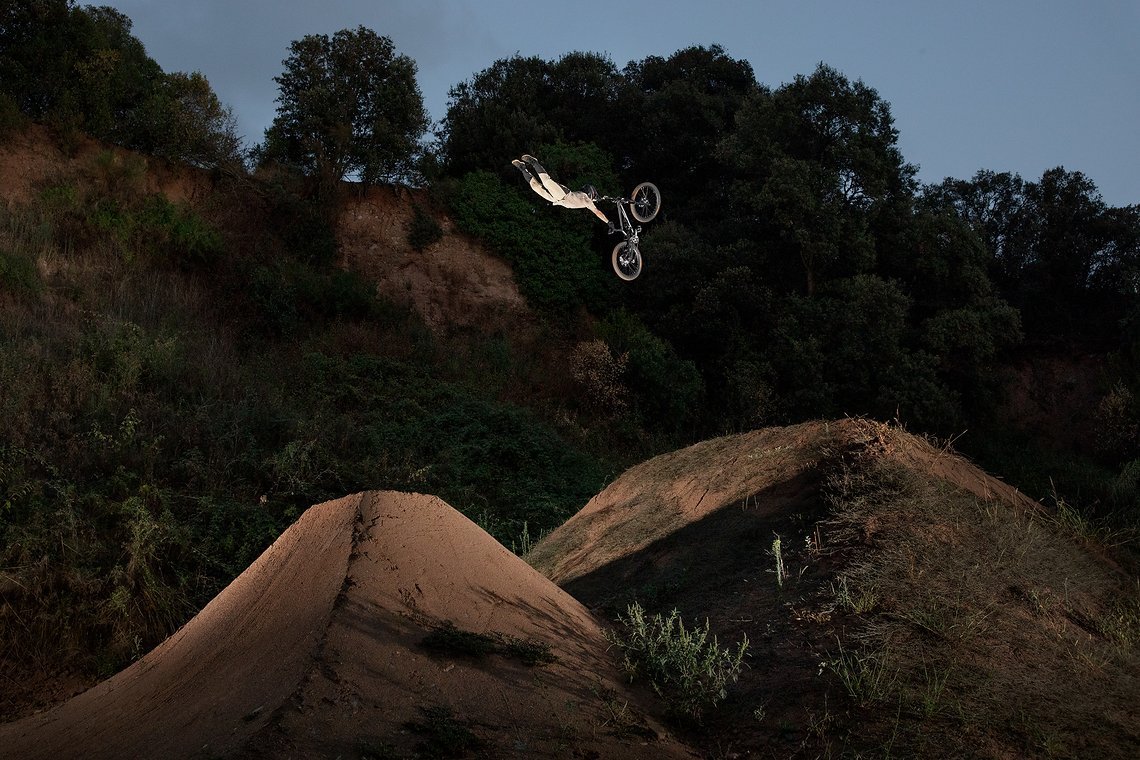 Andreubehindthelens055