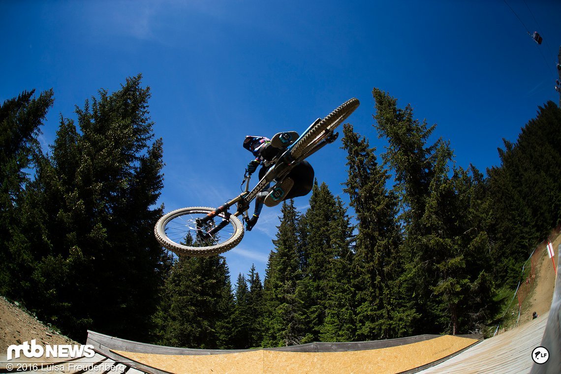 Es ist zwar ein Weltcup, ein kleiner Whip Off Contest hat aber trotz allem noch Platz