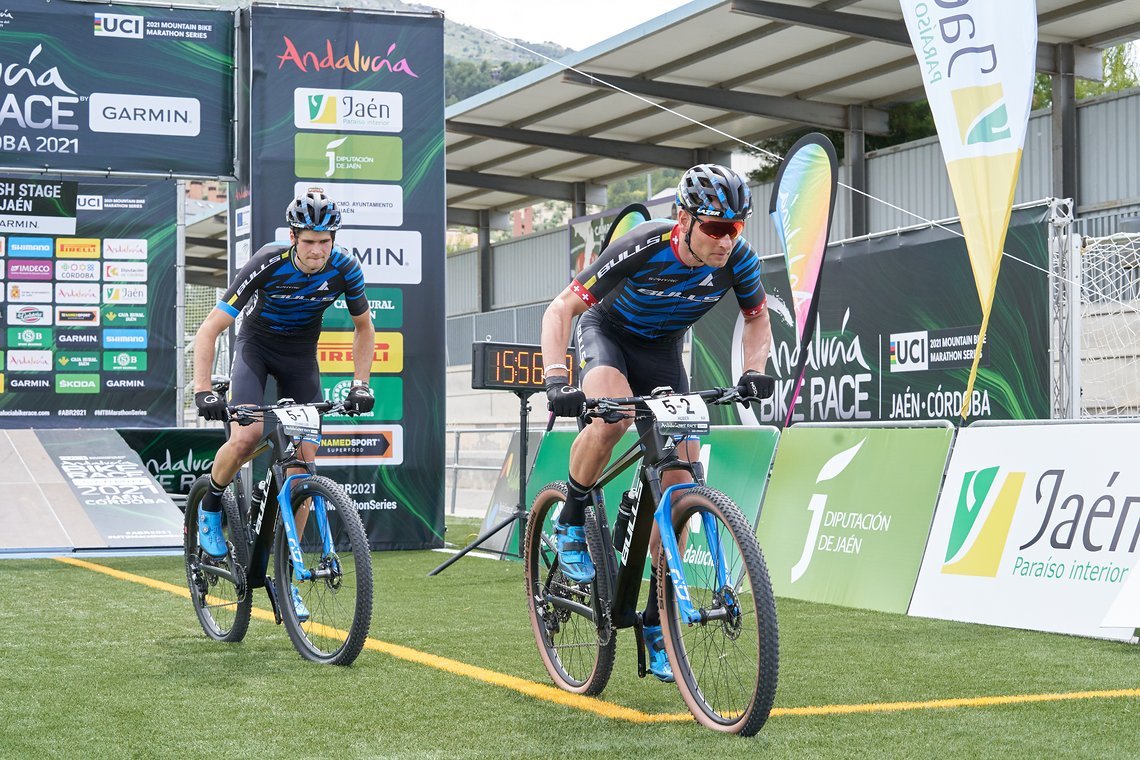 Das deutsche Team Bulls setzte auf drei verschiedene Teams: Als Speerspitze gingen Urs Huber (vorne) und Simon Schneller (hinten) ins Rennen