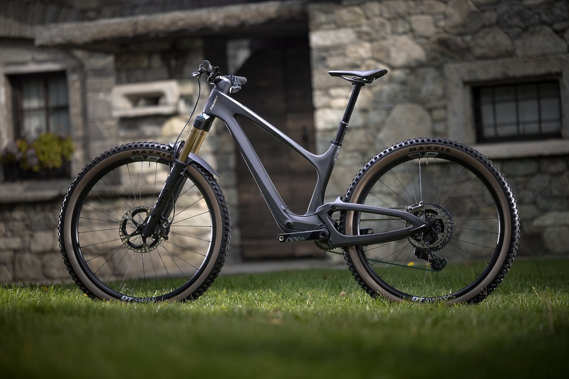 BOLD LINKIN 150 ULTIMATE 2022 STILLS 72dpi GEIGER 018