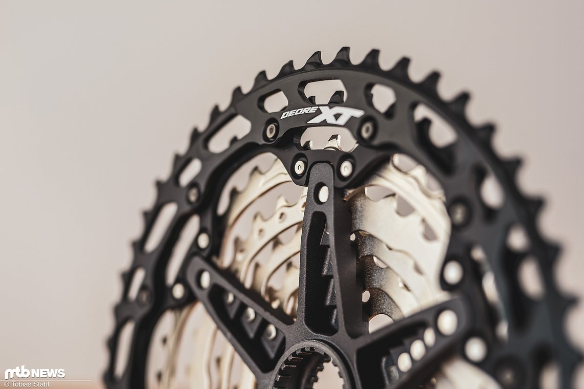 Wie bei Shimano üblich, sind die größeren Ritzel mit einem Aluminiumträger vernietet