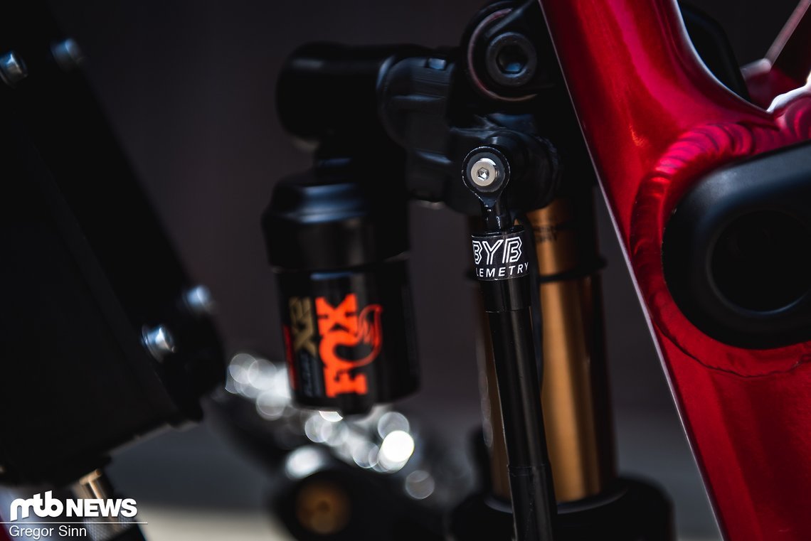 Amaury-Pierron-Commencal-2390