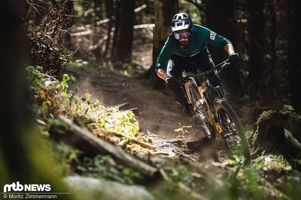 specialized-enduro-ltd-6874