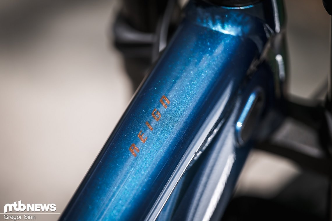 Der Alu-Rahmen entspricht dem bekannten Enduro-Modell.