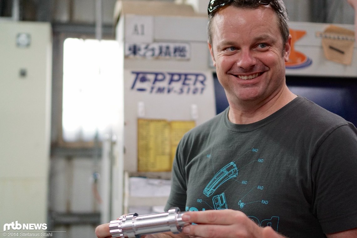 Joel Peters von e13 hat gut lachen