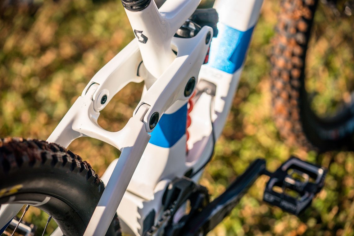 scott-sports-bike-2021-scott-dh-factory-actionImage-by-Keno Derleyn-DSC08283