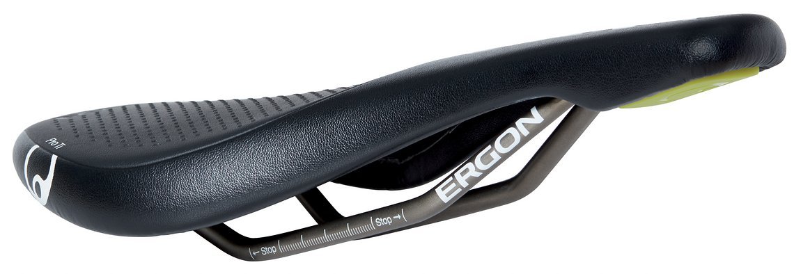 Die „Pro Titanium“-Variante kommt, wie der Name schon sagt, mit Titan-Rails