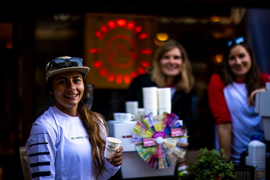 Viele der Teamfahrer hatten die strikte Anweisung ihrer Team Manager, in Zermatt keine öffentlichen Plätze und Veranstaltungen zu besuchen und durften daher nicht zu unserer Coffee Session kommen