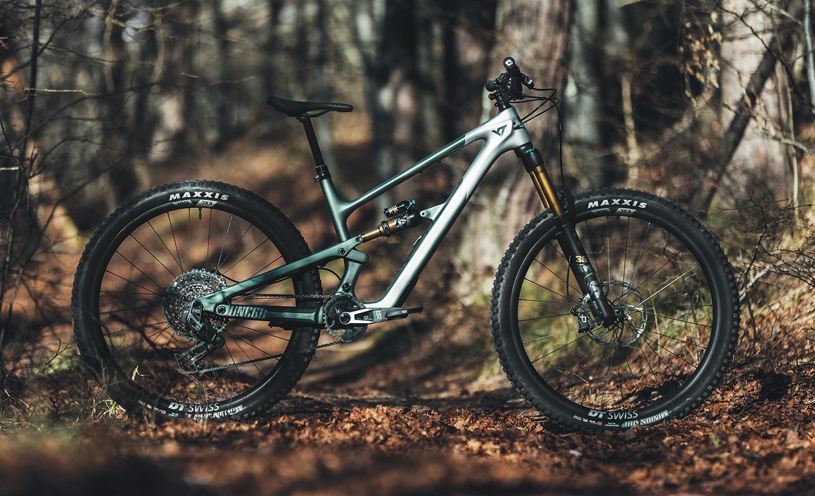 YT Jeffsy CF Core 4