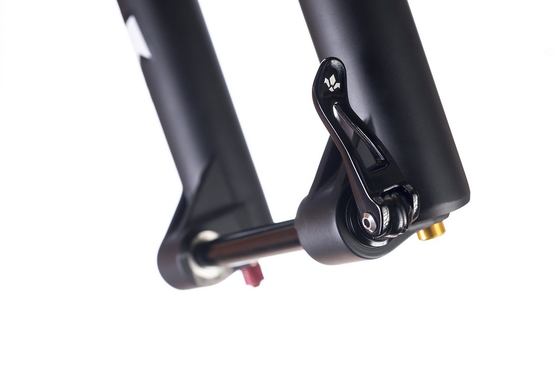 Quick Release: Die 15 mm Steckachse ermöglicht ein rasches Ausbauen des Vorderrades.