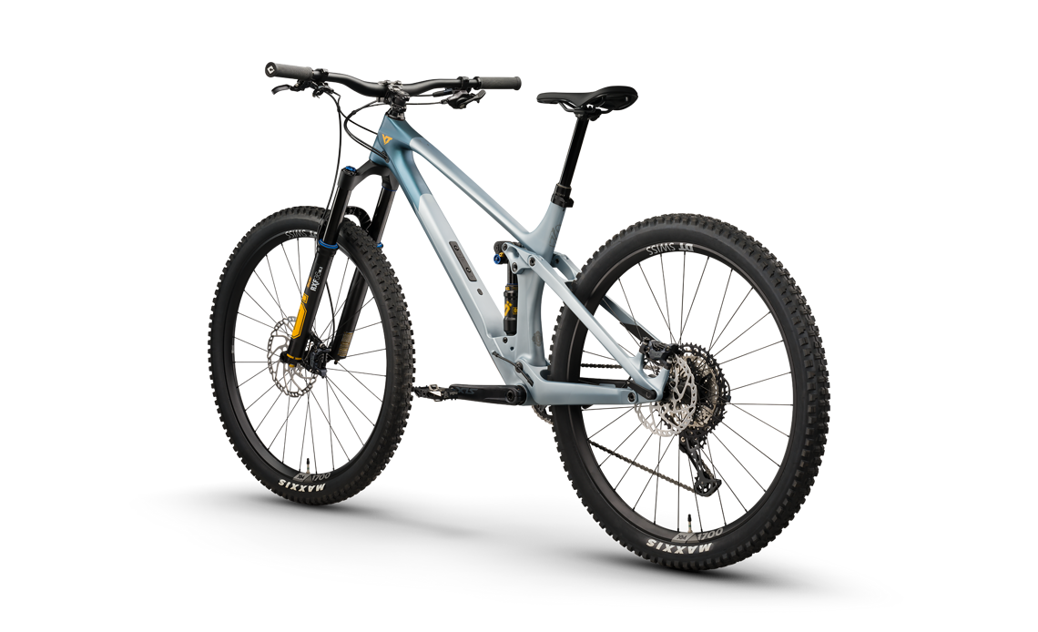 IZZO-29-CF-Core3-MizuSilver Rear