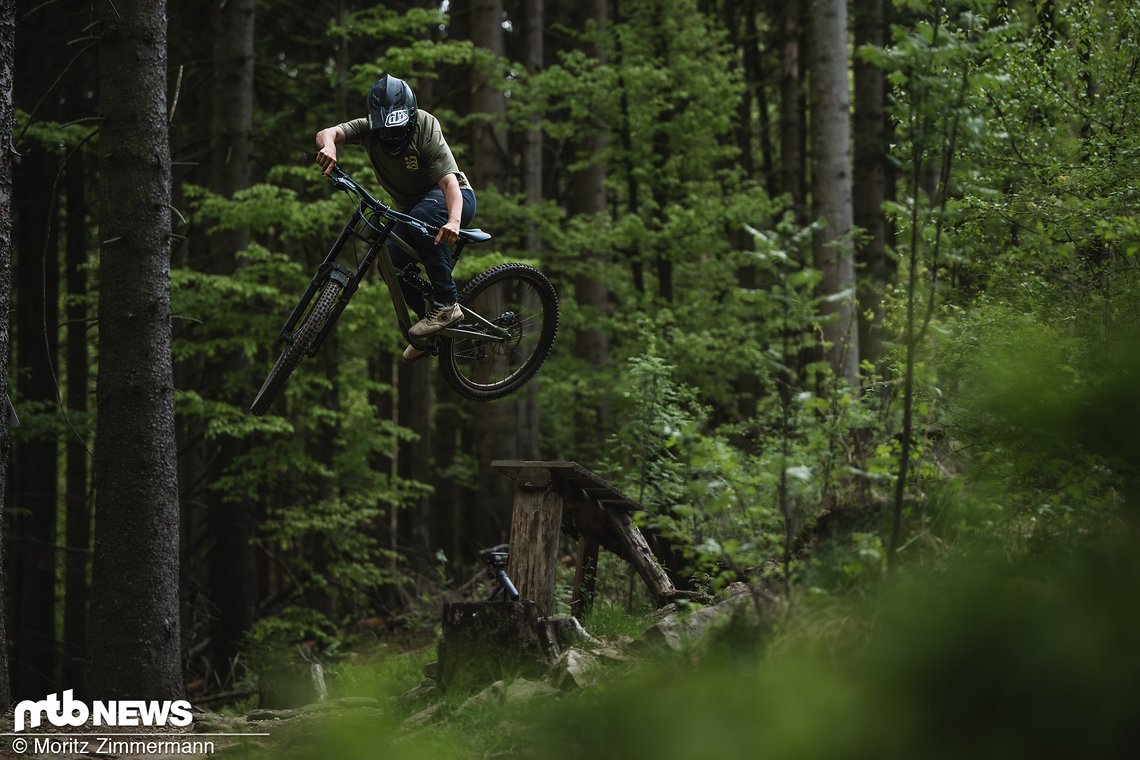 specialized-status-