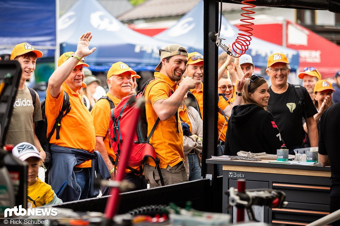 Natürlich waren wieder die Fans aus der Heimatgemeinde Assach da