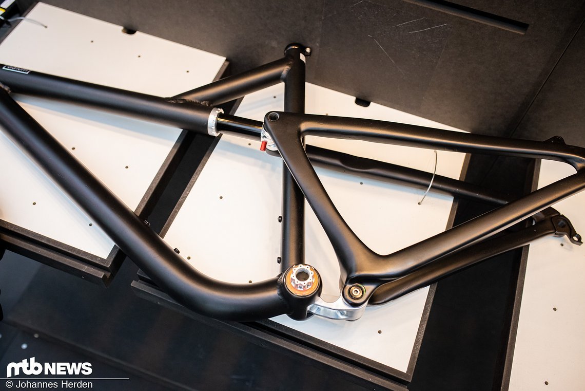 DATUM by DIGIT BIKES, featuring ANALOG suspension