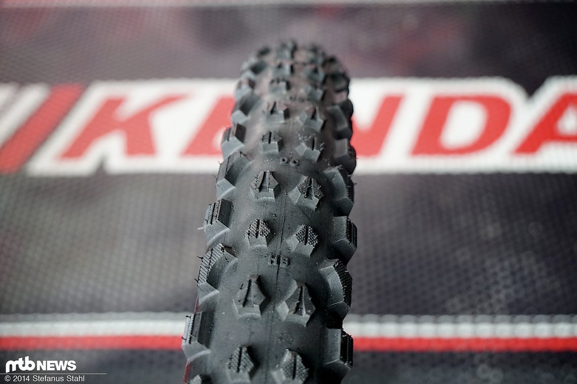 Kenda Honey Badger DH