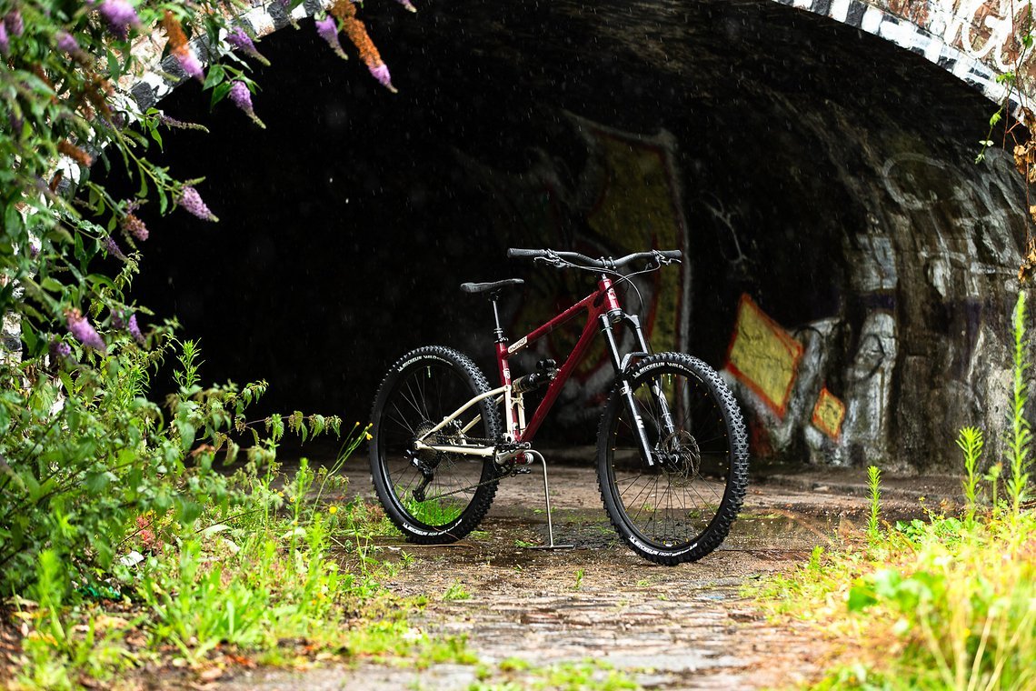 Starling Cycles Mega Murmur Web Size-099