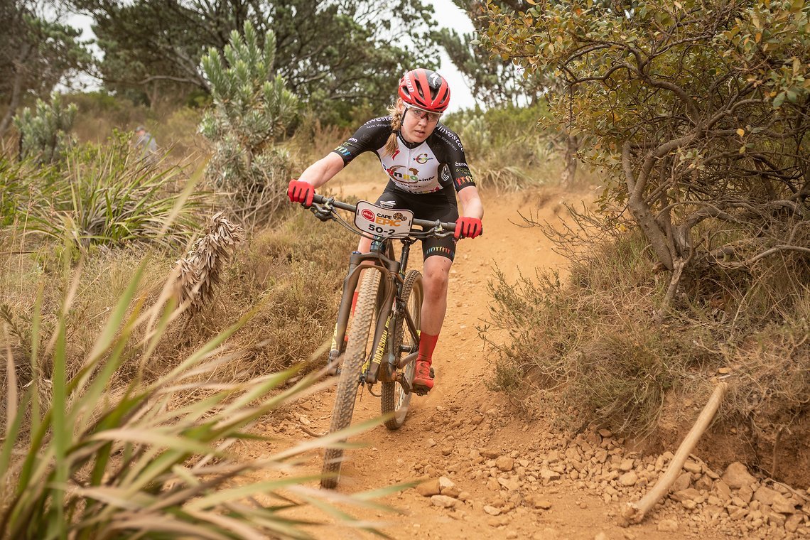 Die amtierende Straßenweltmeisterin Anna van der Breggen hat schon beim Cyprus Sunshine Cup bewiesen, dass sie mit den fahrtechnischen Herausforderung auf dem Mountainbike gut zurecht kommt