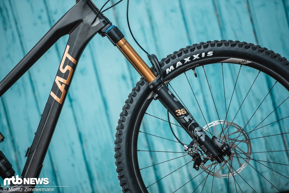 An der Front unseres Testbikes werkelt eine Fox 36 Factory mit 170 mm Federweg.
