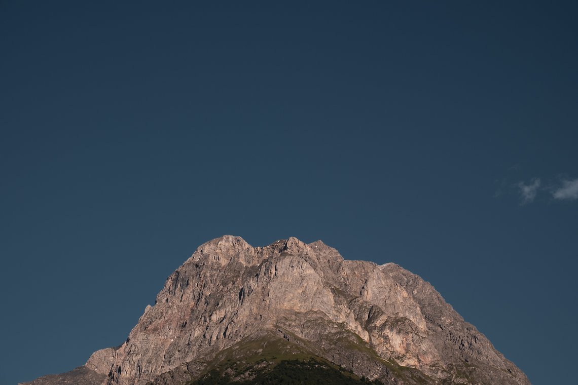 13- Schon bei der Anreise nach Scuol und dem Blick in die Berge des Unterengadin, fragen wir uns, warum wir so lange nicht hier waren  - Foto (c) Matthias Kennel :BikeMedia jpg