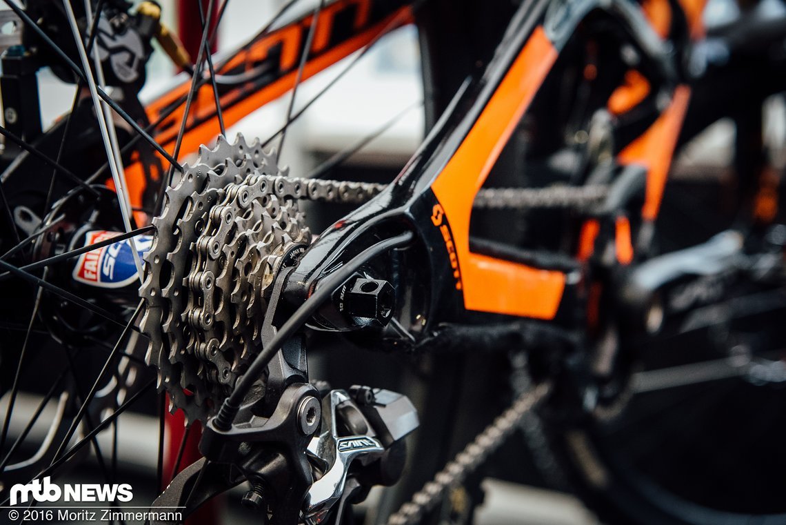 Um die Kraft auf den Trail zu übertragen, kommt an Brendan's Rad mittlerweile eine abgespeckte Shimano XTR-Kassette zum Einsatz