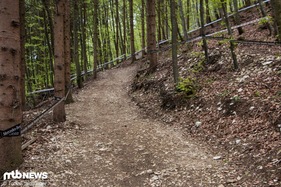 Der Gonso-Uphill schlängelt sich von der Feedzone hinauf in Richtung GoPro-Slalom.