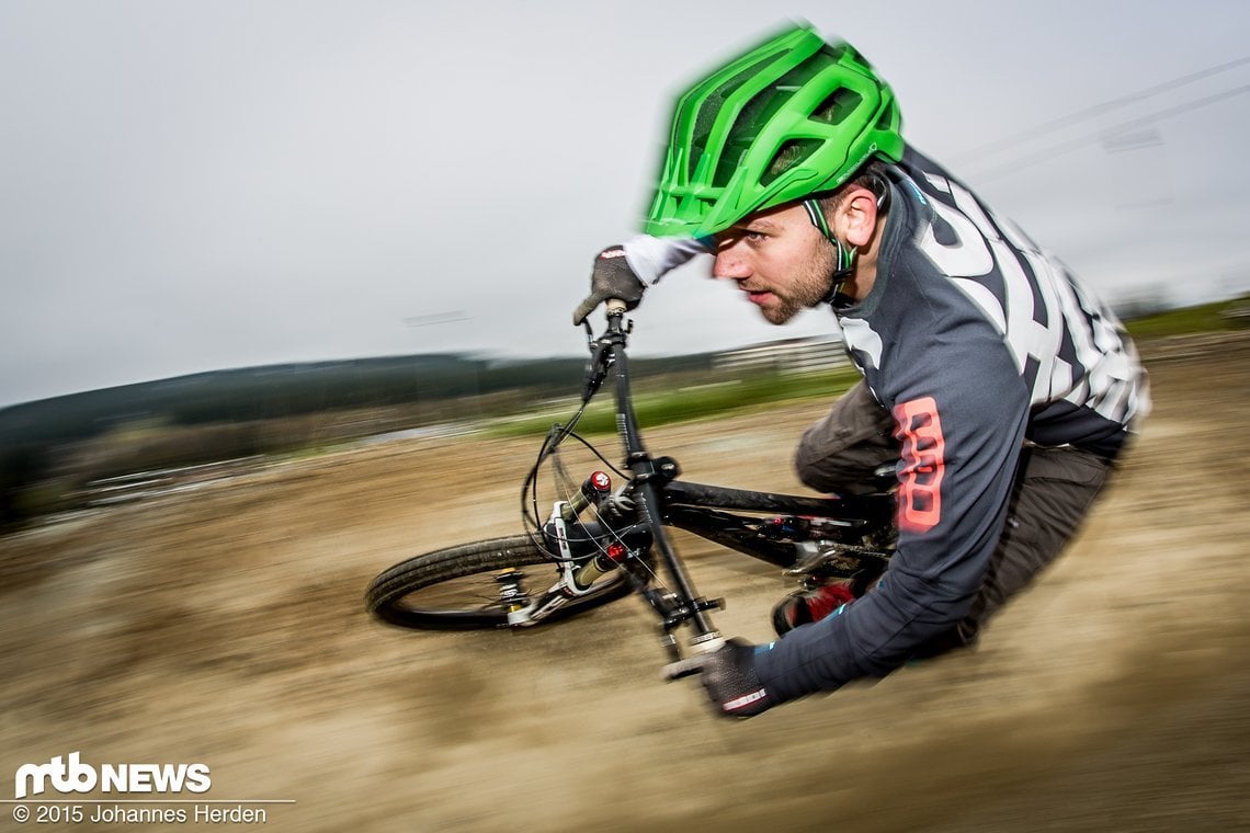 Testfahrer Dennis mit dem Endura Singletrack