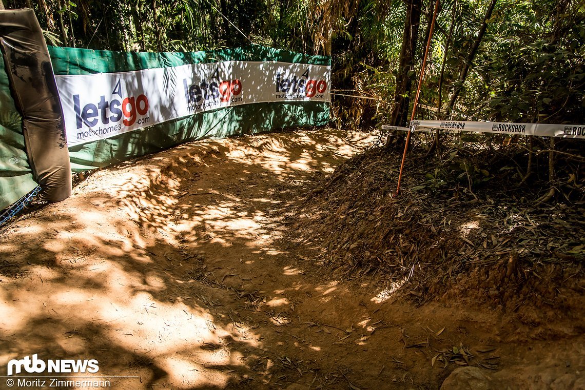 wm-cairns-track-walk-8131