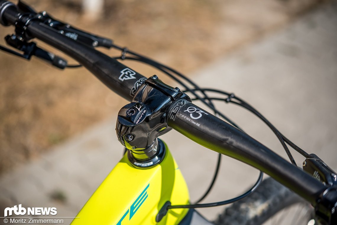 ... und wird an einem Whyte Gravity-Vorbau mit einer Länge von 50 mm befestigt.