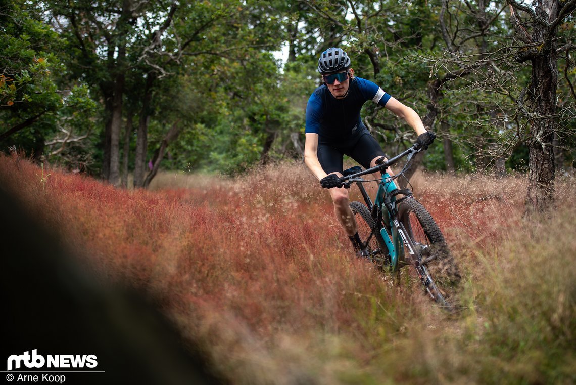 Wenn ein Abfahrtsexperte ein Cross-Country-Bike entwickelt, kommt das Yeti ASR heraus. Wir haben getestet, was es kann.