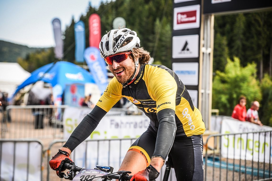Ein breites Grinsen im Gesicht! Der Trail Hero ist für Trailliebhaber ein Muss!