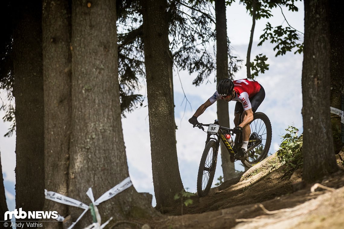 Die Schweizer Mannschaft um den Weltmeister der Eliteklasse des Vorjahres, Nino Schurter, war es jedoch, die am Ende die Goldmedaille einfahren konnte.