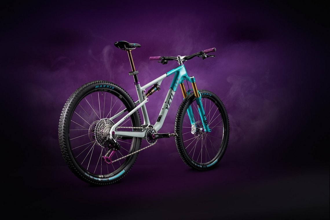 MY25 YetiCycles ASR HERO Rear 40Anniversary