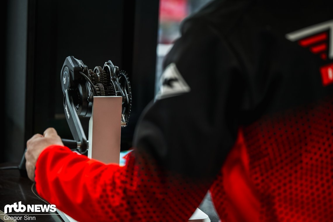 Gleich vier Teams gehen in diesem Jahr auf Arbeitsgeräten mit Pinion-Getriebe an den Start