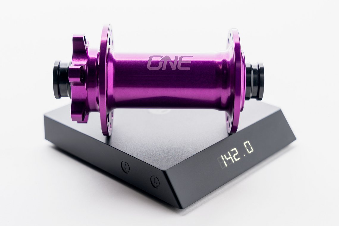 OneUp-Components-Front-Hub-Purple-Weight