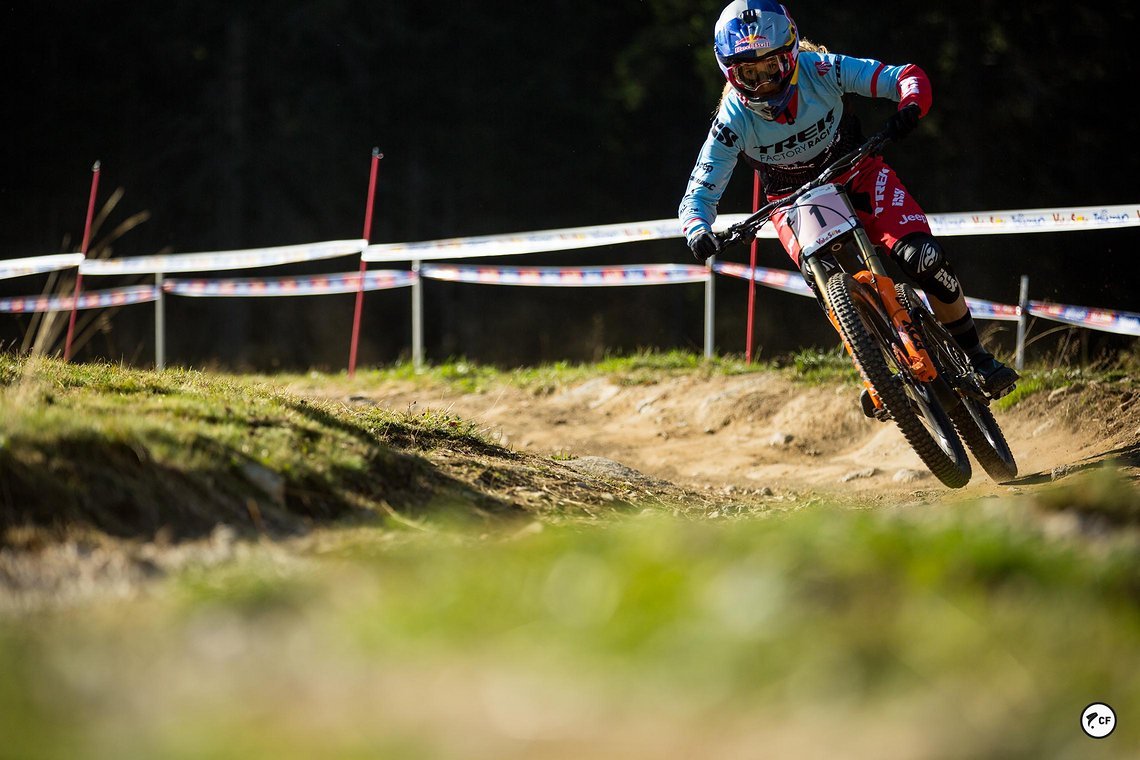 Rachel Atherton. Schnell wie eh und jeh.