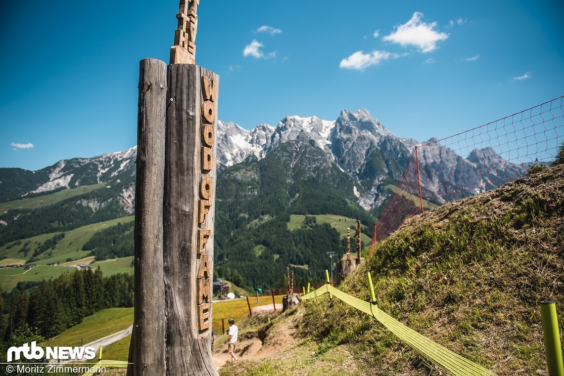 Von den Fahrerinnen und Fahrern, die in den Woods of Fame verewigt sind, fallen einige aus