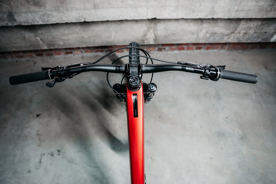 Nukeproof Reactor Carbon-40