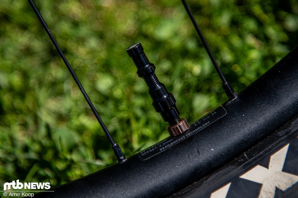 Die Stan's Exo Core Tubeless Ventile sind ab Juni erhältlich und kosten $ 50 USD.